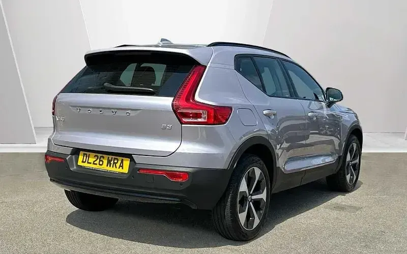 Used Volvo XC40 Plus 163 HP (119 kW) 2026 Silver SUV