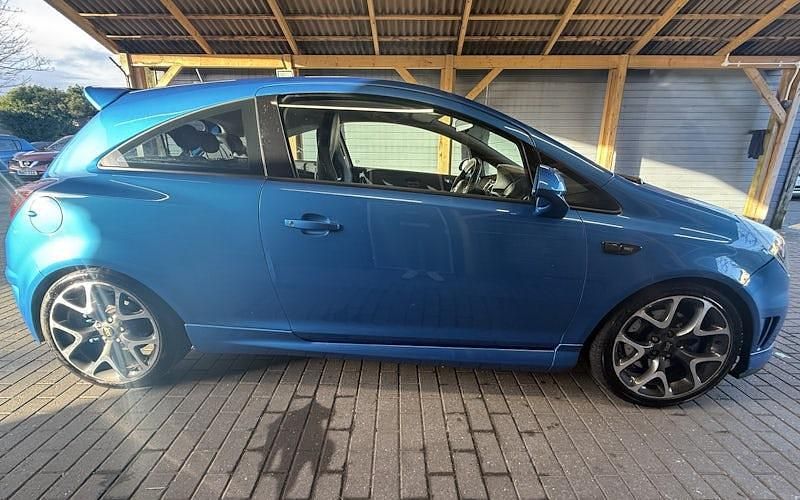 Used Vauxhall Corsa 192 HP (141 kW) 2013 Blue Hatchback
