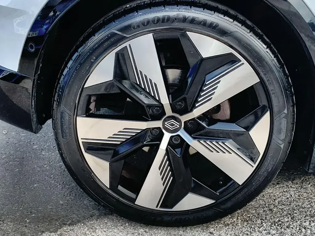 Usado Renault Megane E-Tech Techno 159 kW (217 HP) 2022 Branco Citadino