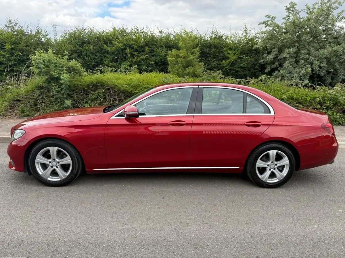 Used Mercedes E220 SE 191 HP (140 kW) 2017 Red Sedan