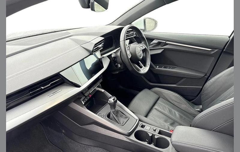 Used Audi A3 S-Line 147 HP (108 kW) 2023 White Hatchback