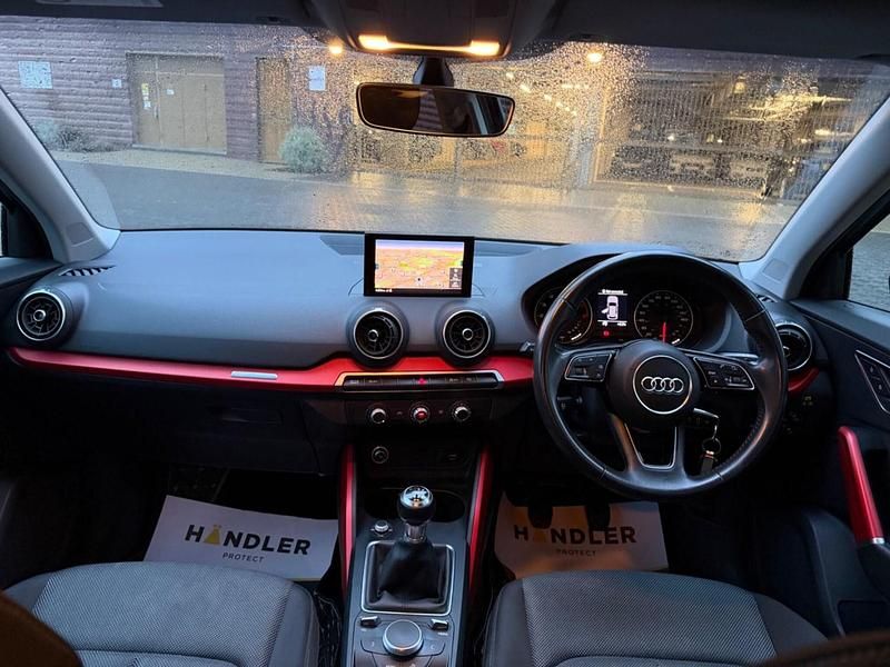 Begagnad Audi Q2 Sport 150 HK (110 kW) 2018 Svart SUV
