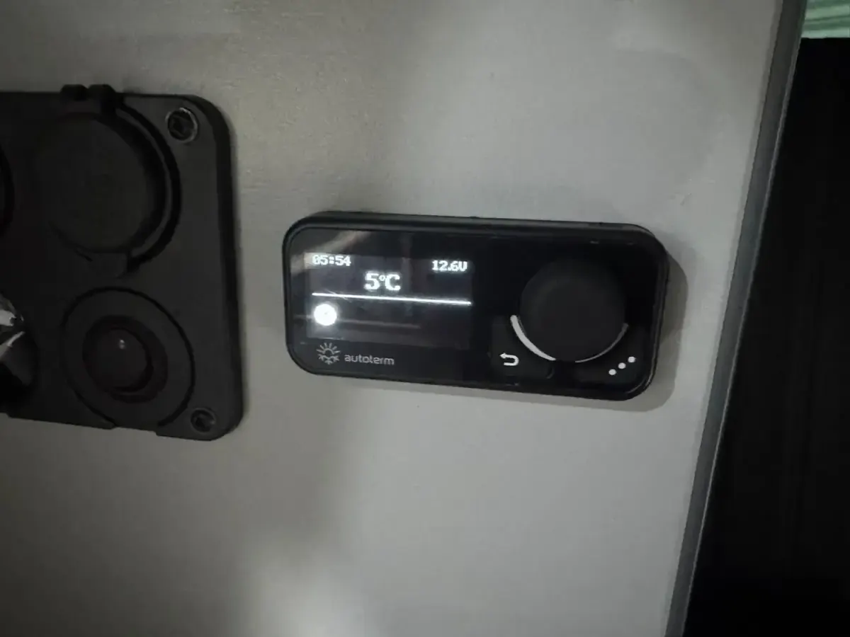 Used VW T5 SE 140 HP (102 kW) 2013 Blue Van
