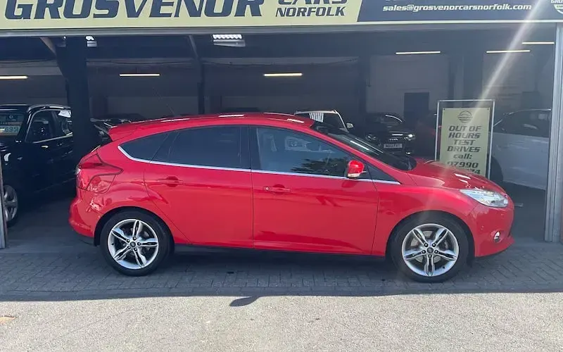 Used Ford Focus Titanium X 180 HP (132 kW) 2013 Hatchback