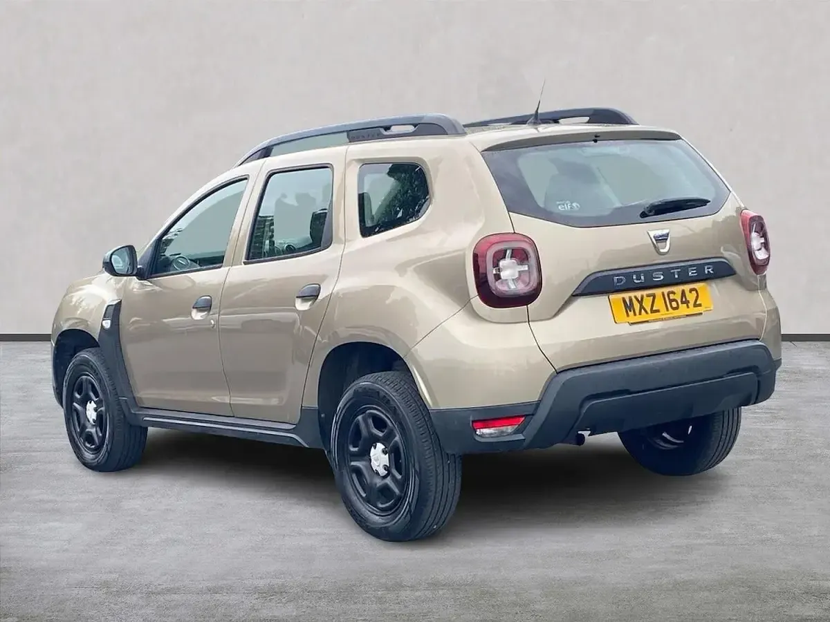 Used Dacia Duster Essentiel 114 HP (83 kW) 2018 Beige SUV