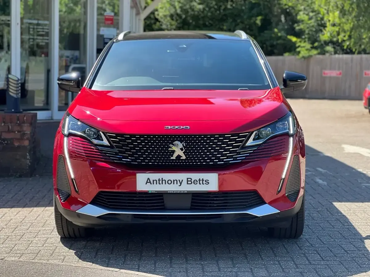 Used Peugeot 3008 GTi 300 HP (220 kW) 2023 Red SUV
