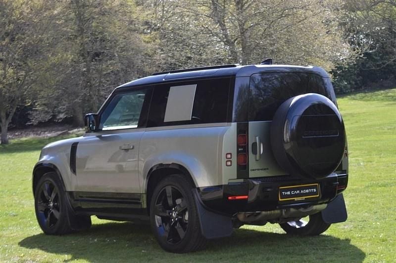 Usado Land Rover Defender HSE Dynamic 2024 Verde SUV