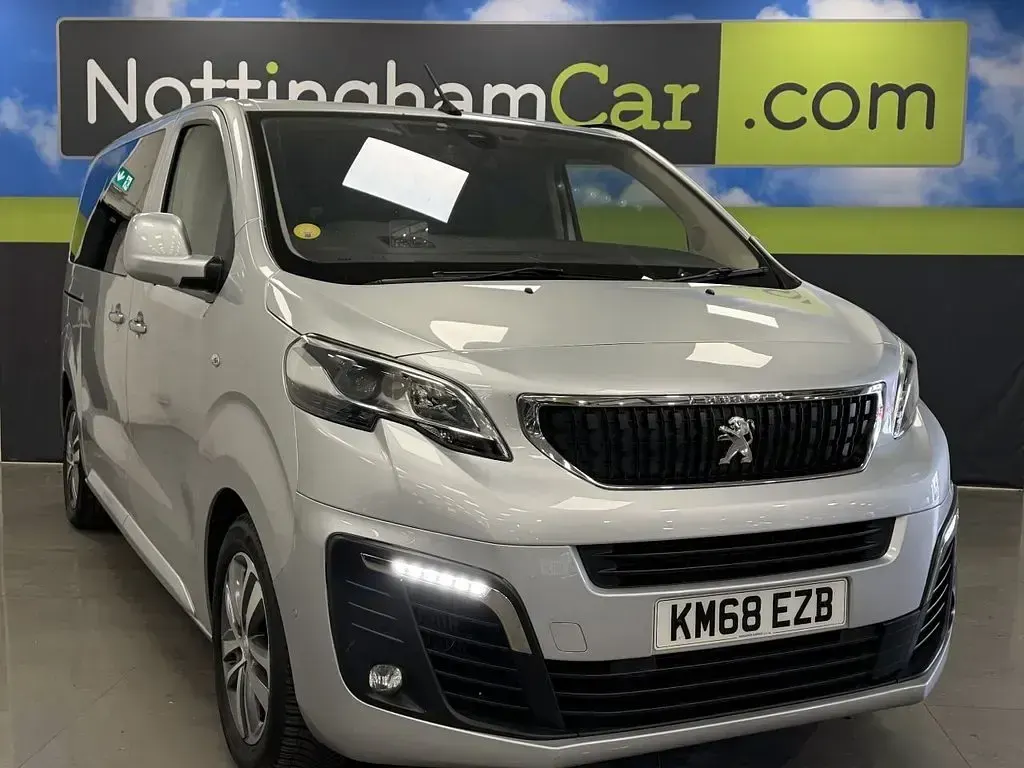 Used Peugeot Traveller Allure 180 HP (132 kW) 2018 Silver MPV