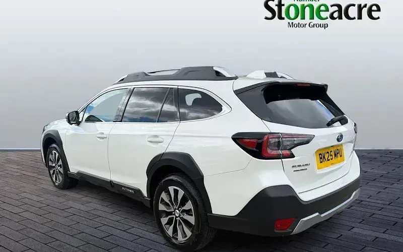 Used Subaru Outback 169 HP (124 kW) 2023 White Estate