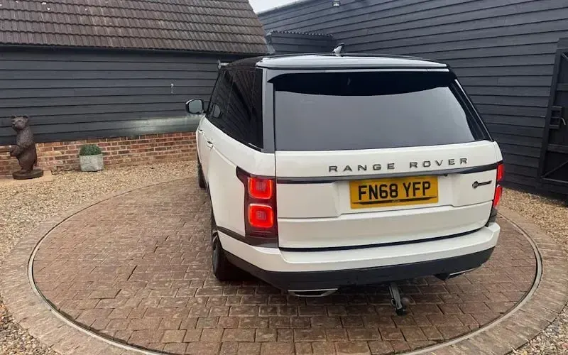 Used Land Rover Range Rover SVAutobiography Dynamic Black 566 HP (416 kW) 2018 White SUV