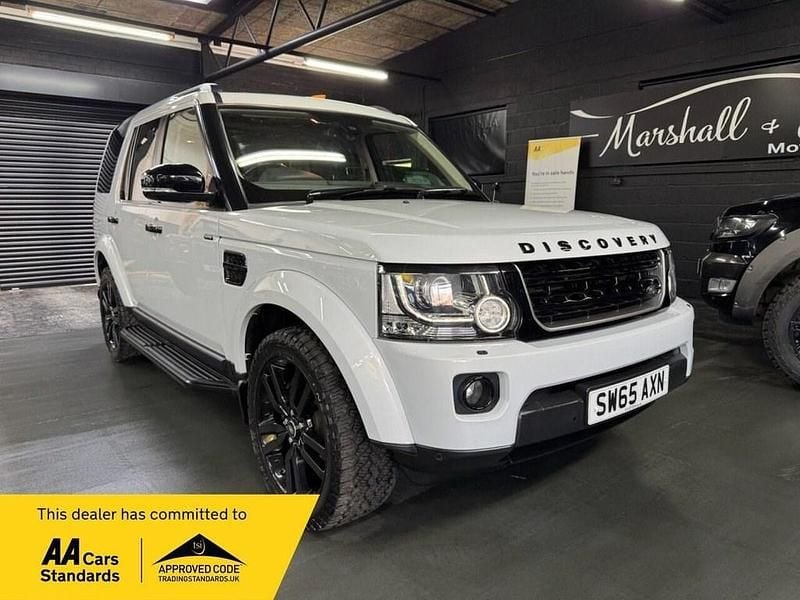 White Used 2015 Land Rover Discovery 4 HSE SUV | £23,499 (Expensive) - Image 1/3