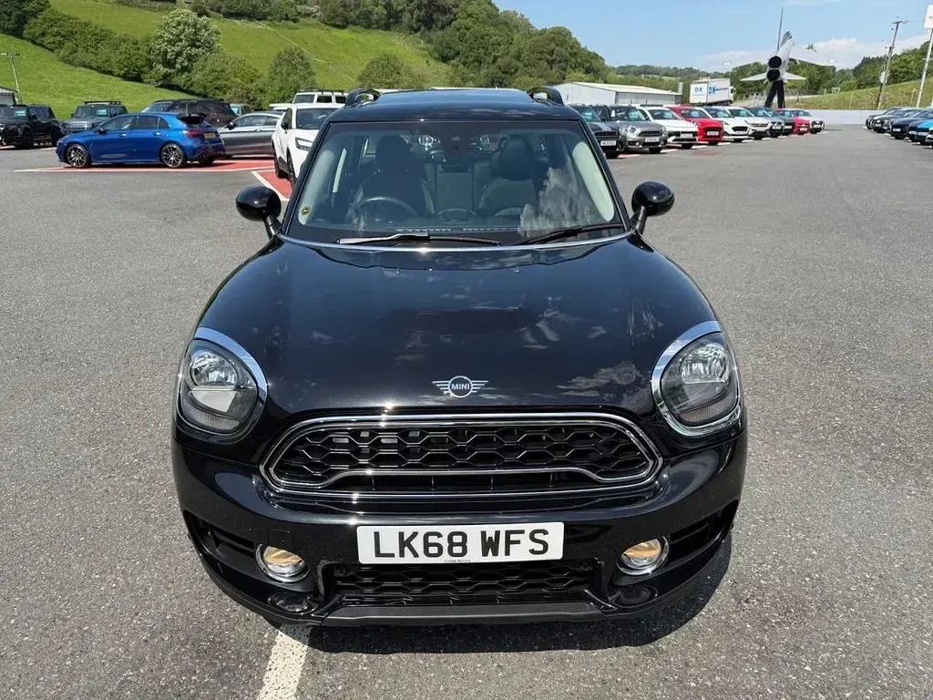 Używany Mini Cooper S Countryman Exclusive 192 KM (141 kW) 2019 Czarny SUV