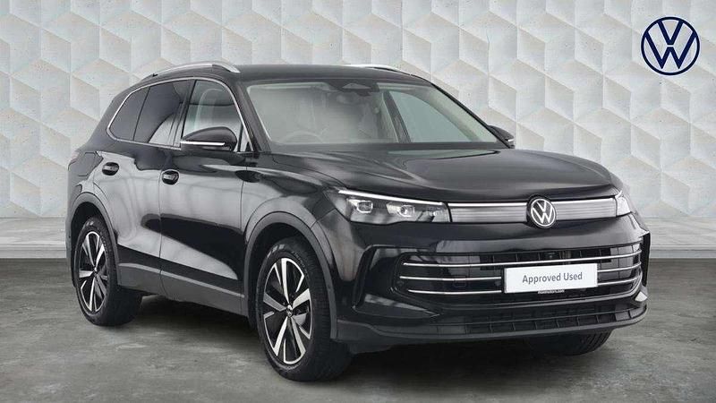 Black Used 2024 VW Tiguan Elegance SUV | £31,700 (A bit pricey) - Image 1/4