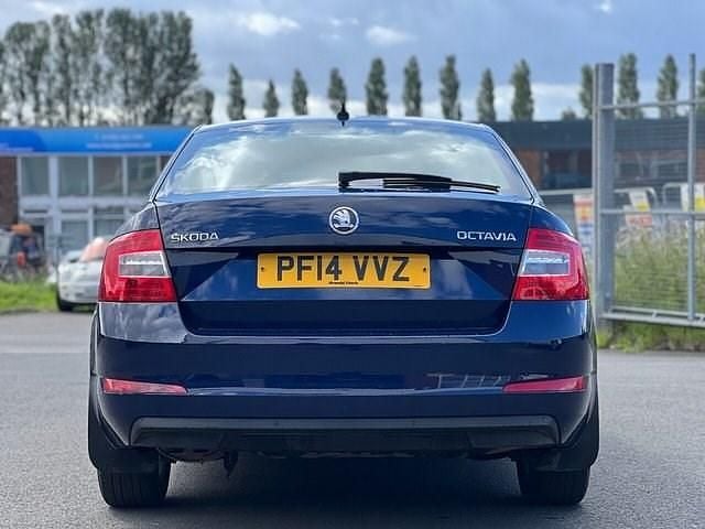 Used Skoda Octavia SE 148 HP (108 kW) 2014 Blue Hatchback