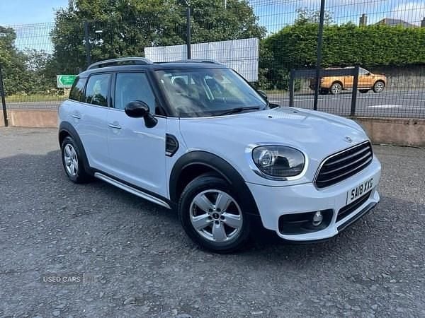 White Used 2018 Mini Cooper Countryman SUV | £10,495 (Fair price) - Image 1/4