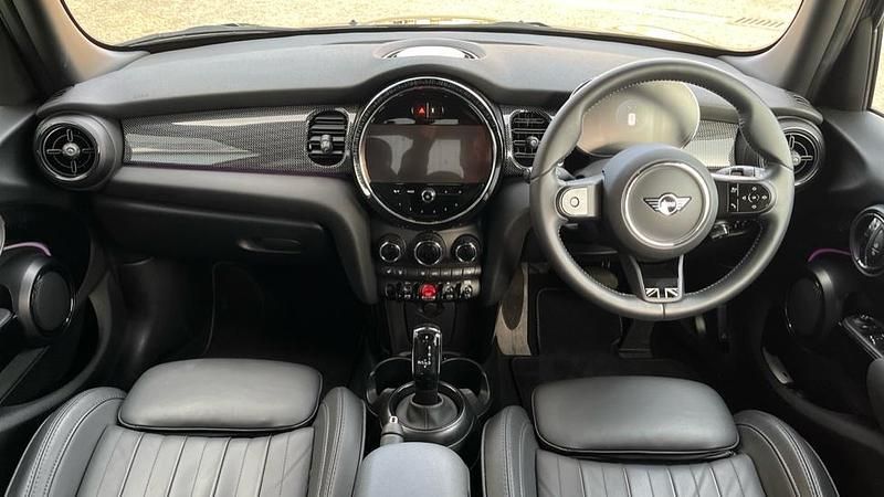 Used Mini Cooper Exclusive 136 HP (100 kW) 2023 Black Hatchback