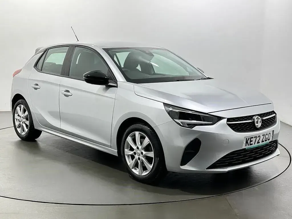 Used Vauxhall Corsa Design Edition 101 HP (74 kW) 2023 Hatchback