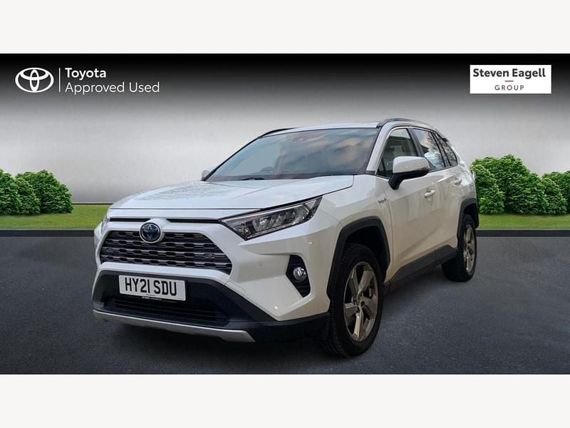 Used Toyota RAV4 Design 218 HP (160 kW) 2021 White SUV
