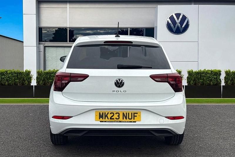Used VW Polo Life 80 HP (58 kW) 2023 White Hatchback