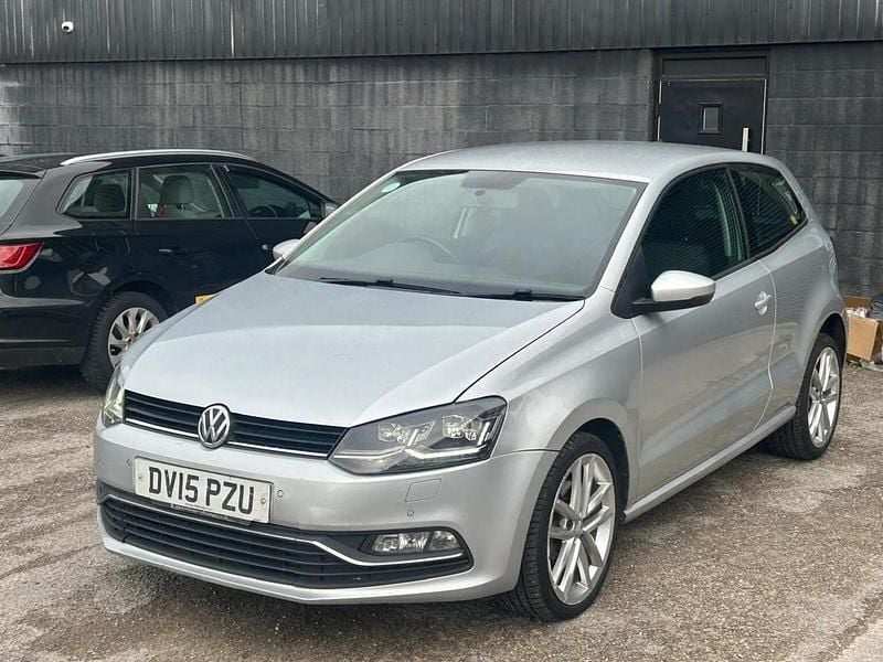 Used VW Polo SEL 110 HP (80 kW) 2015 Silver Hatchback