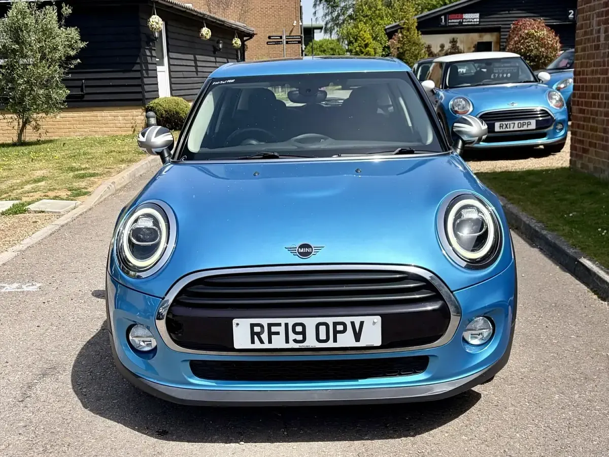 Used Mini Cooper Classic 2019 Blue Hatchback