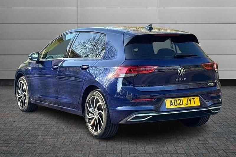 Used VW Golf VII 150 HP (110 kW) 2021 Hatchback