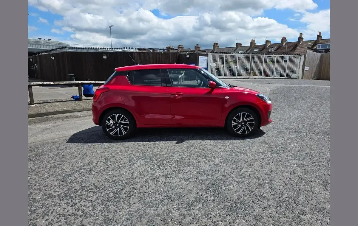 Used Suzuki Swift SZ-L 83 HP (61 kW) 2023 Red Hatchback