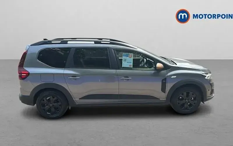 Used Dacia Jogger Extreme 141 HP (103 kW) 2025 MPV