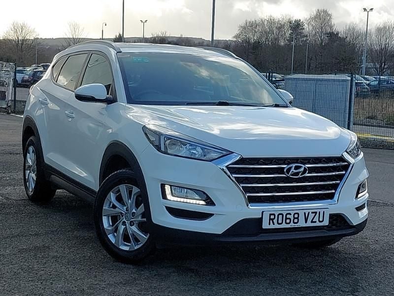 Used Hyundai Tucson SE 132 HP (97 kW) 2018 White SUV