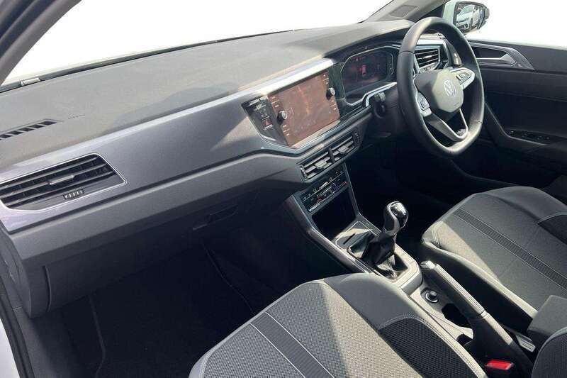 Image 2/4