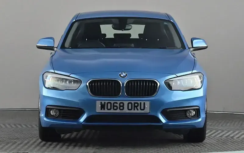 Used BMW 118 136 HP (100 kW) 2019 Blue Hatchback