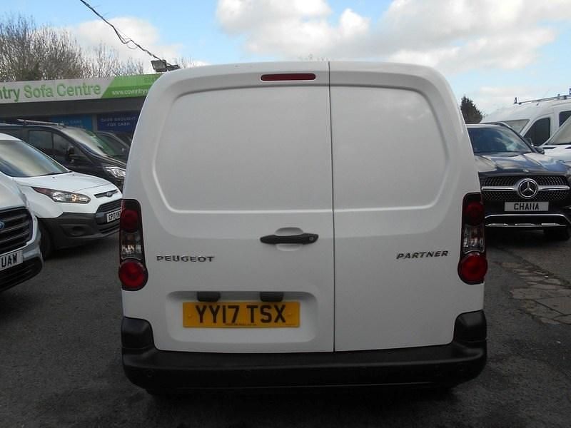Used Peugeot Partner S 2017 White