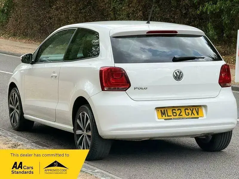 Used VW Polo Match 59 HP (43 kW) 2012 White Hatchback