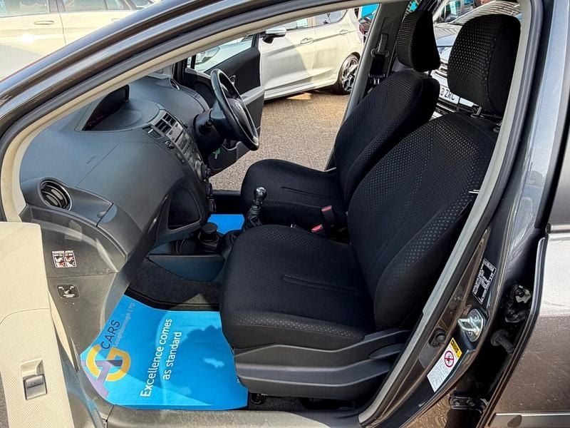 Used Toyota Yaris SR 101 HP (74 kW) 2009 Grey Hatchback