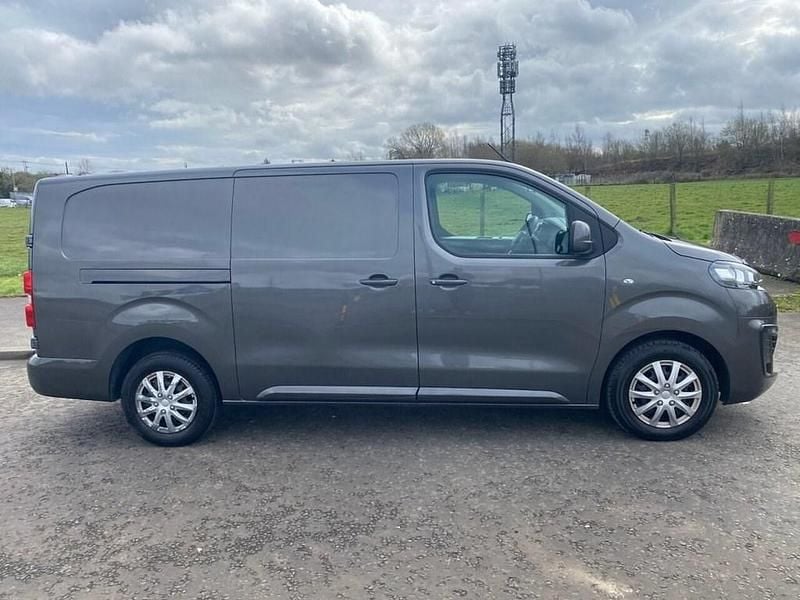 Used Vauxhall Vivaro Sportive 100 HP (73 kW) 2020 Grey MPV