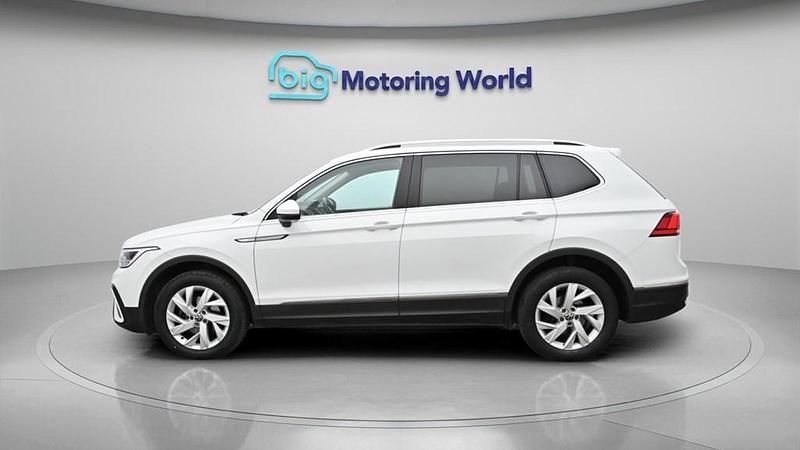 Used VW Tiguan Allspace S 150 HP (110 kW) 2023 White SUV