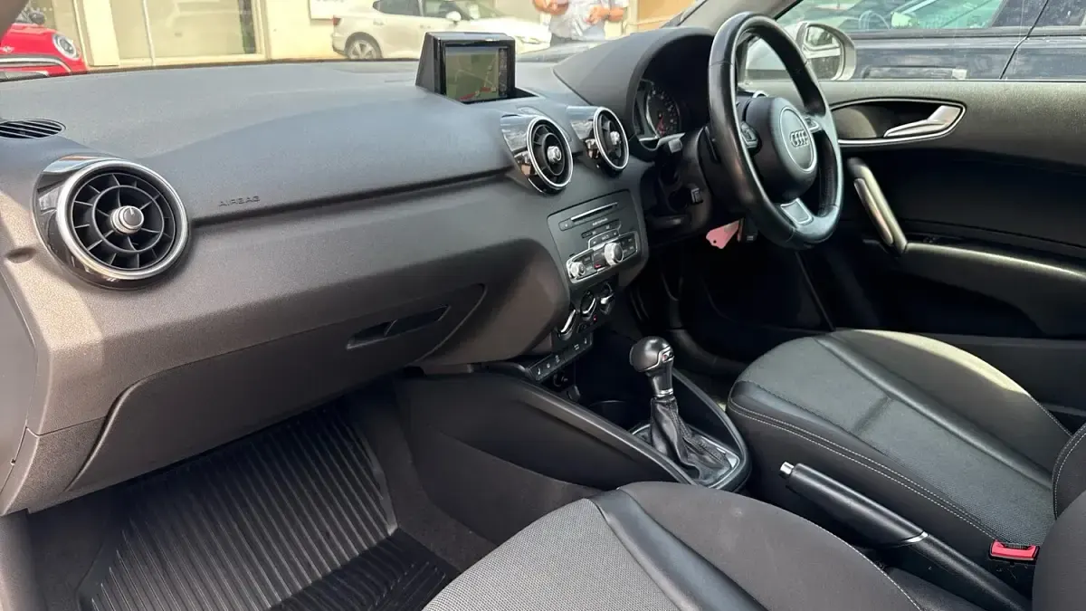 Used Audi A1 Sport 125 HP (91 kW) 2017 Silver Hatchback