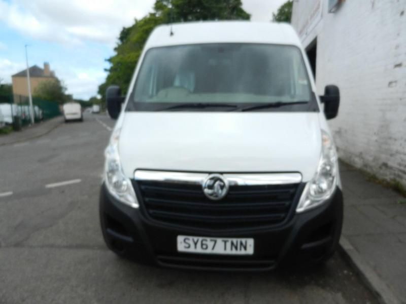 White Used 2017 Vauxhall Movano Van | £9,450 (Fair price) - Image 1/4