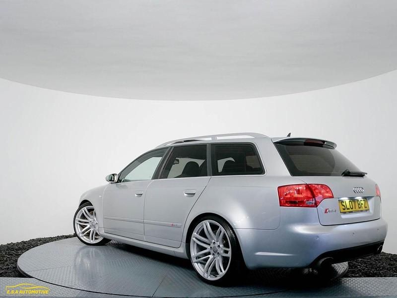 Used Audi RS4 Prestige 420 HP (308 kW) 2007 Silver Estate