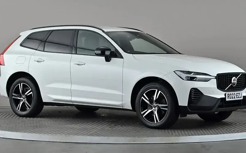 Used Volvo XC60 R-Design 197 HP (144 kW) 2021 SUV