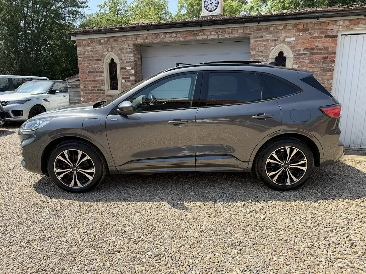 Used Ford Kuga ST-Line X 225 HP (165 kW) 2022 Grey SUV