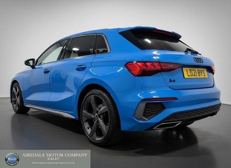 Used Audi A3 Sportback S-Line 150 HP (110 kW) 2021 Blue Hatchback