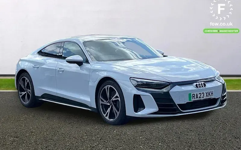 Used Audi e-tron GT quattro Comfort 389 kW (530 HP) 2023 Sedan