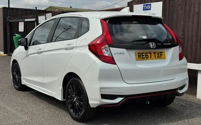 Used Honda Jazz Sport 131 HP (96 kW) 2018 White Hatchback
