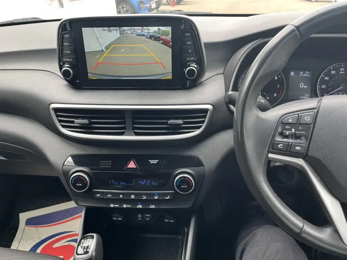 Used Hyundai Tucson SE 130 HP (95 kW) 2018 Grey SUV