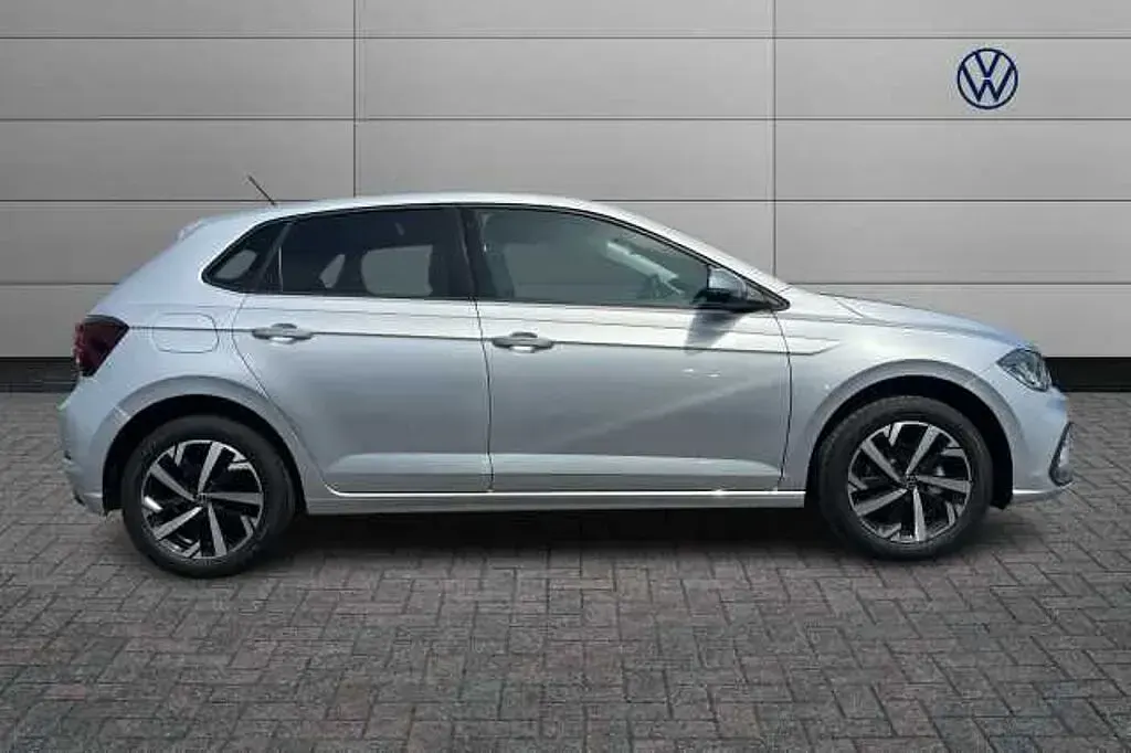 New VW Polo Match 95 HP (69 kW) 2025 Silver Hatchback