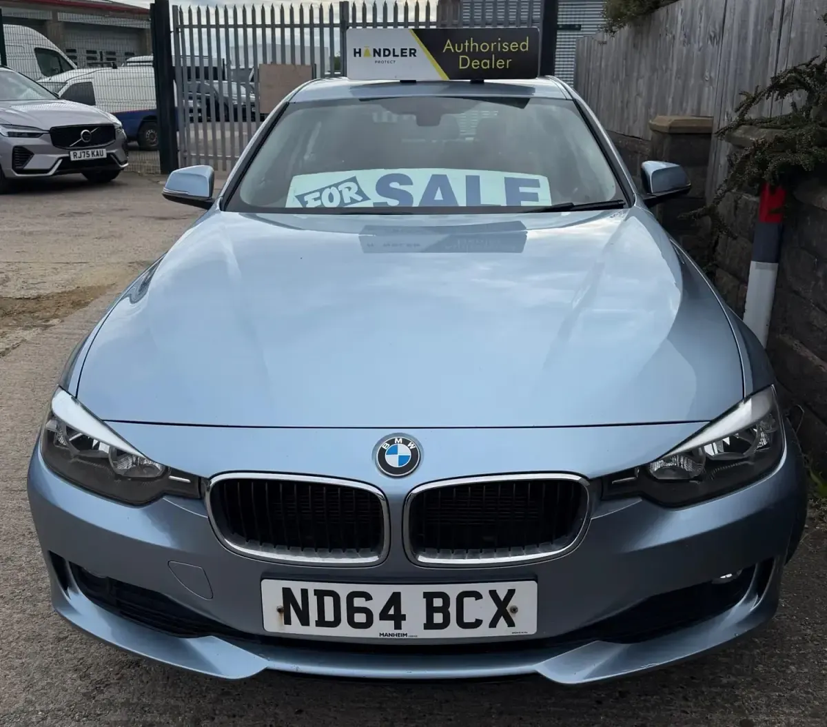 Usado BMW 320 Comfort Edition 2014 Azul Berlina