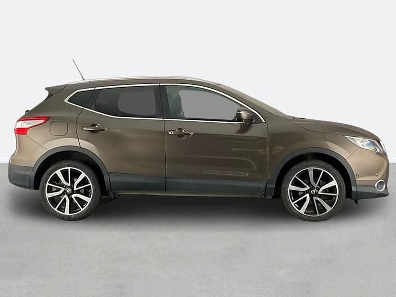 Used Nissan Qashqai Tekna 130 HP (95 kW) 2016 Bronze SUV