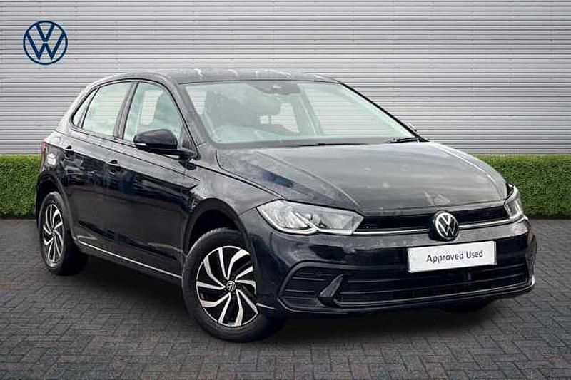 Used VW Polo Life 80 HP (58 kW) 2022 Black Hatchback