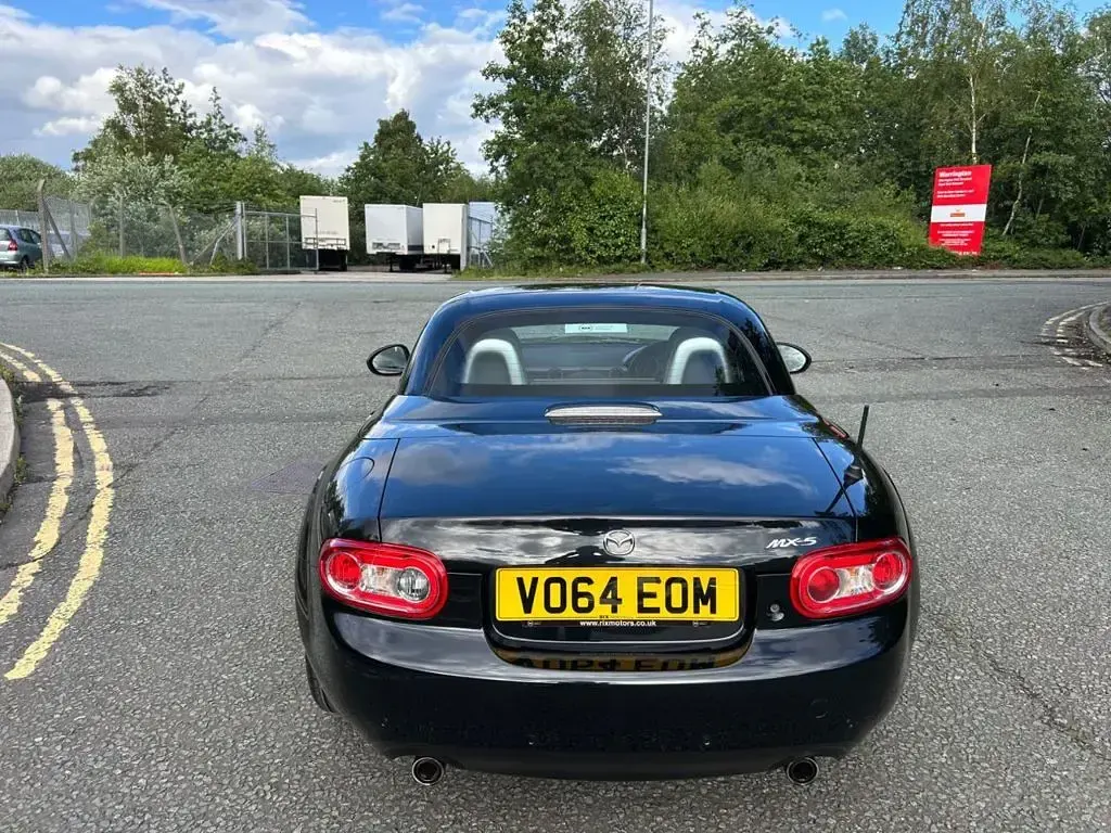 Used Mazda MX5 Inclusive 160 HP (117 kW) 2014 Black Cabriolet